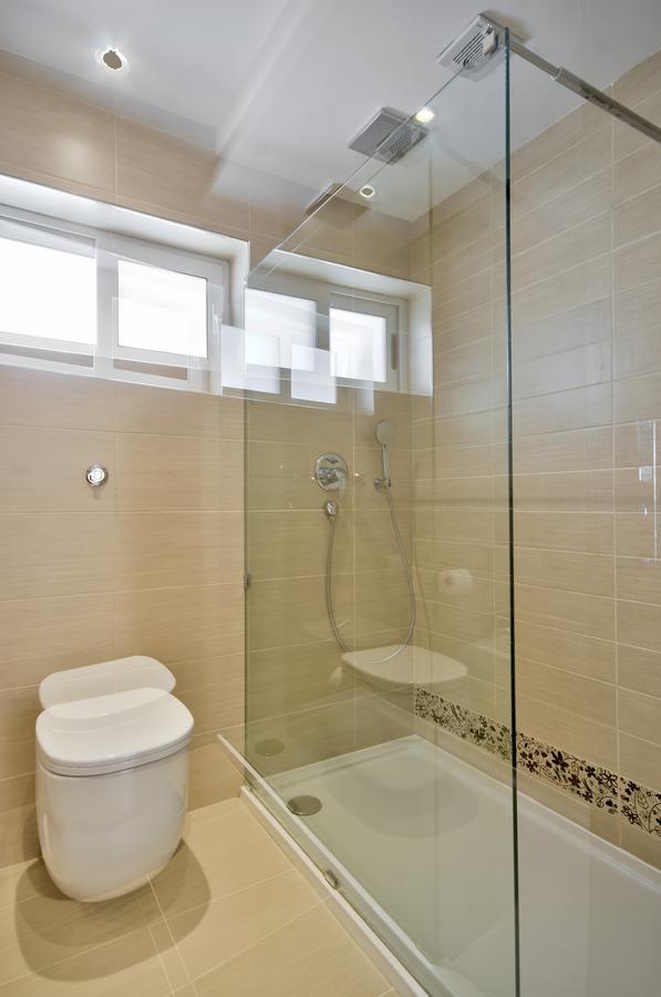 Magnificent Seafront 2-bedroom Penthouse *