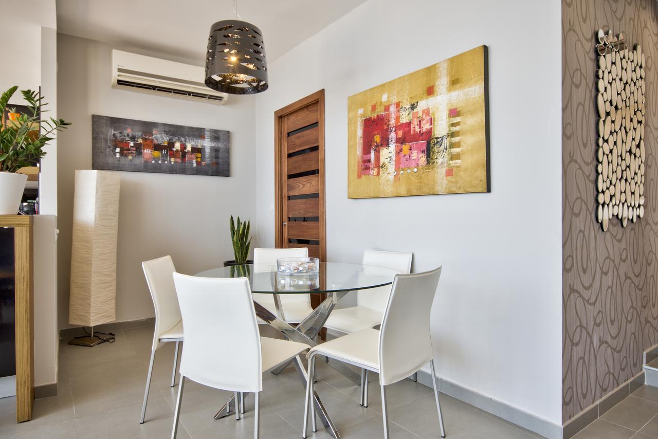 Magnificent Seafront 2-bedroom Penthouse