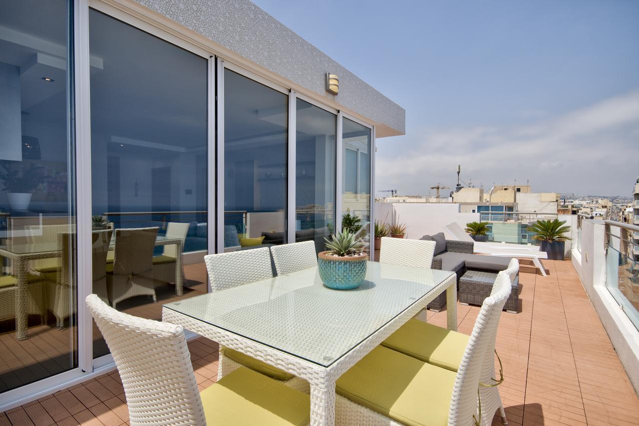 Magnificent Seafront 2-bedroom Penthouse Апартаменты Слима